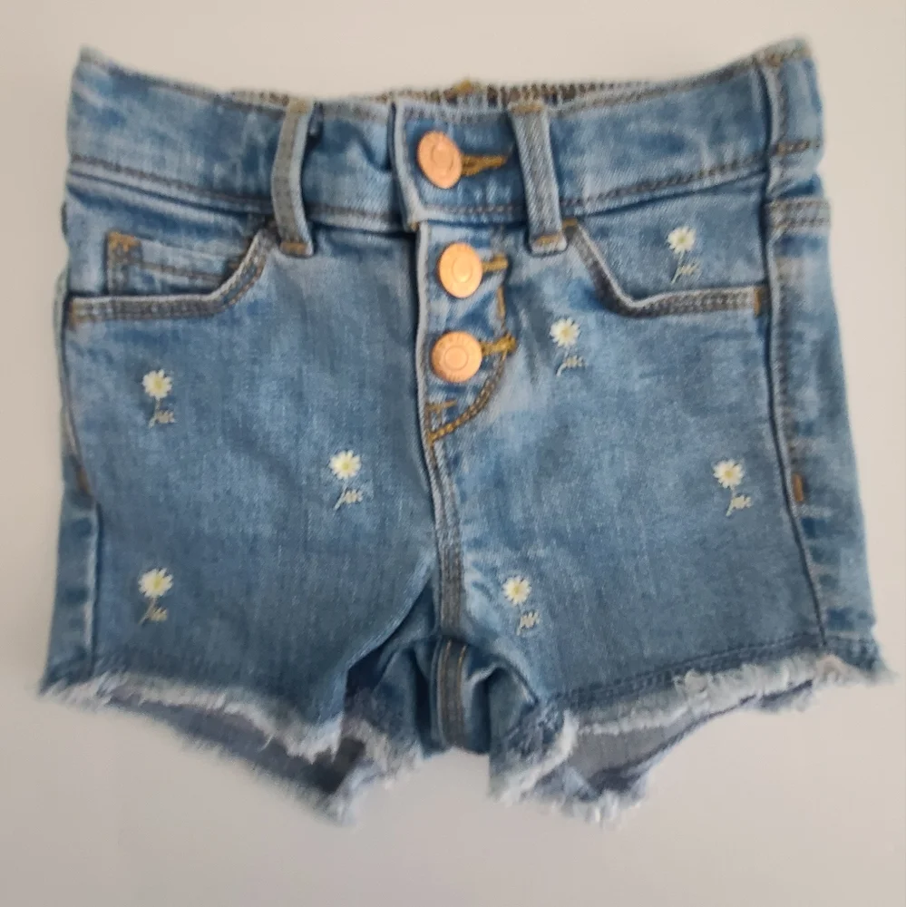 Old Navy Baby Girl Jean Denim Shorts Size 18-24 Months